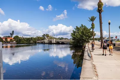 2400 Coffee Pot Boulevard NE, Saint Petersburg, FL 33704 - Photo 11