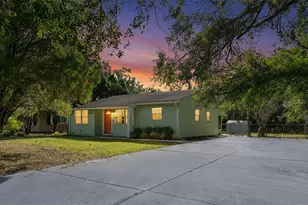 1215 E Lambright St, Tampa, FL 33604 - Photo 5