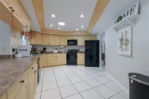 8976 Lake Dr, New Port Richey, FL 34654 - Photo 17