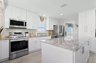 3422 W Shell Point Rd, Ruskin, FL 33570 - Photo 5