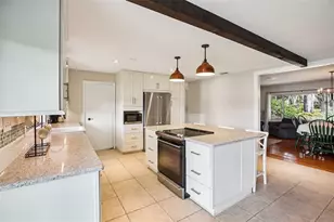 19254 Blount Rd, Lutz, FL 33558 - Photo 9