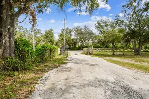 15019 Carlton Lake Rd, Wimauma, FL 33598 - Photo 43