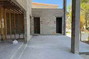 5107 W Neptune Way, Tampa, FL 33609 - Photo 7
