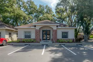 160 E Bloomingdale Ave, Brandon, FL 33511 - Photo 1
