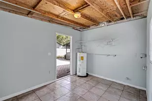 1712 N Club Ct, Tampa, FL 33612 - Photo 27