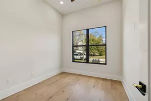 810 W Braddock St, Tampa, FL 33603 - Photo 11