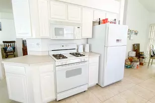 479 Briland St, Tarpon Springs, FL 34689 - Photo 9