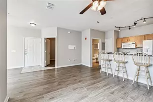 10764 70th Ave, Seminole, FL 33772 - Photo 7