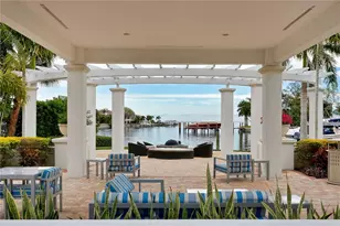 1325 NE Snell Isle Blvd NE, Saint Petersburg, FL 33704 - Photo 7