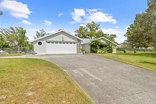 11717 Trumbull Dr, Spring Hill, FL 34609 - Photo 1