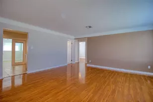 2901 52nd St N, Saint Petersburg, FL 33710 - Photo 5