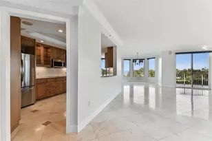 555 5th Ave NE, Saint Petersburg, FL 33701 - Photo 5