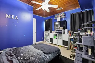 37353 Lea Ave, Zephyrhills, FL 33541 - Photo 21