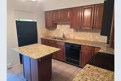 6645 1st Avenue N #307, Saint Petersburg, FL 33710 - Photo 3