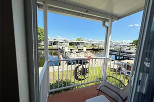 134 Americana Ct NE, Saint Petersburg, FL 33702 - Photo 17