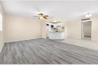 201 Bedford Trail #123, Sun City Center, FL 33573 - Photo 5