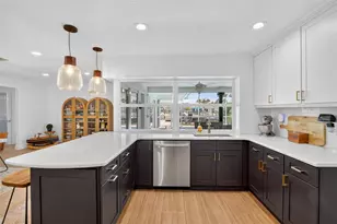 6337 Cocoa Ln, Apollo Beach, FL 33572 - Photo 5