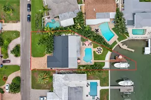 1220 81st St S, Saint Petersburg, FL 33707 - Photo 85