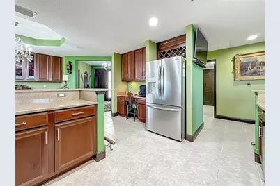 7296 Marathon Drive #406, Seminole, FL 33777 - Photo 9