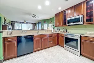 7296 Marathon Dr, Seminole, FL 33777 - Photo 5