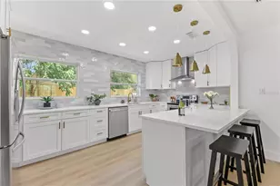 6013 Roberta Cir, Tampa, FL 33604 - Photo 13