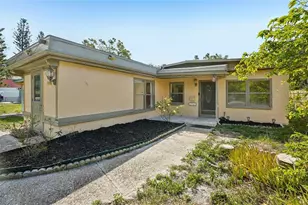 7544 37th Ave N, Saint Petersburg, FL 33710 - Photo 5