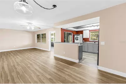 4455 Duhme Road #109, Saint Petersburg, FL 33708 - Photo 11