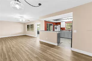 4455 Duhme Rd, Saint Petersburg, FL 33708 - Photo 11