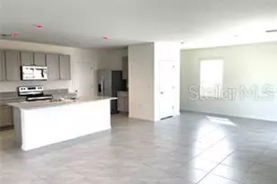 17031 Wave Tressle Pl, Wimauma, FL 33598 - Photo 5