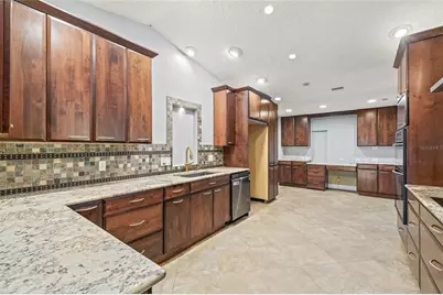 603 Cottage Grove Circle, Valrico, FL 33594 - Photo 15