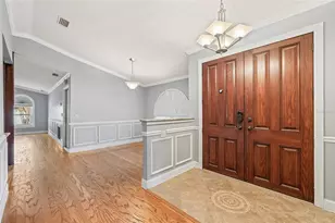 603 Cottage Grove Cir, Valrico, FL 33594 - Photo 11