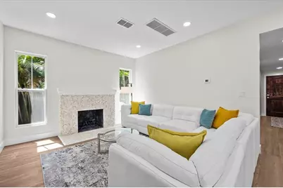 219 N Missouri Avenue, Clearwater, FL 33755 - Photo 5