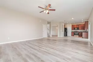 33501 Terragona Dr, Sorrento, FL 32776 - Photo 9