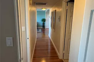 31 Island Way, Clearwater Beach, FL 33767 - Photo 17