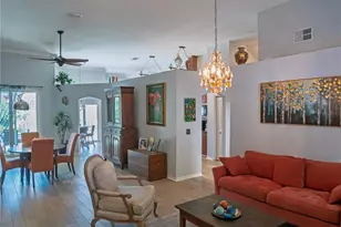 16517 Lake Heather Dr, Tampa, FL 33618 - Photo 3