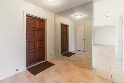 7132 Wrenwood Circle, Tampa, FL 33617 - Photo 7