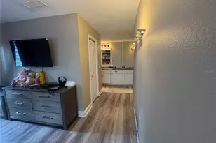 13603 Westshire Dr, Tampa, FL 33618 - Photo 17