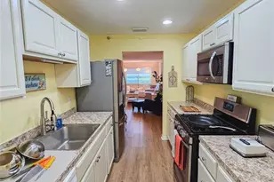 2960 59th Street S, Gulfport, FL 33707 - Photo 7