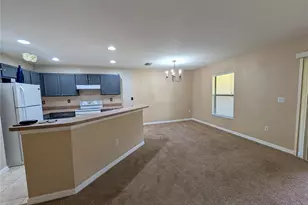 2516 Oleander Lakes Dr, Brandon, FL 33511 - Photo 7