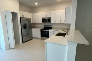 10175 Trumpet Honeysuckle Wy, San Antonio, FL 33576 - Photo 7