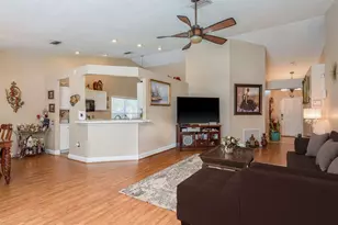 1786 Biarritz Cir, Tarpon Springs, FL 34689 - Photo 3