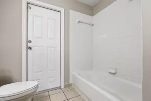 4214 Pine Isle Dr, Lutz, FL 33558 - Photo 27