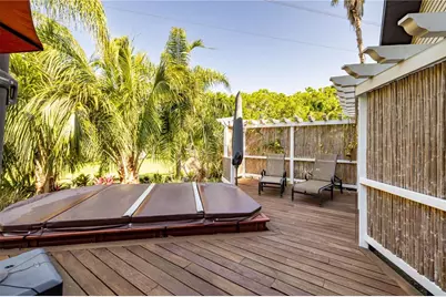 1252 E Lake Drive, Tarpon Springs, FL 34688 - Photo 33