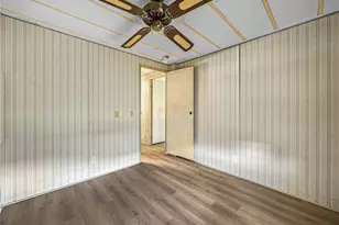 35106 McCulloughs Leap, Zephyrhills, FL 33541 - Photo 27