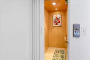 838 Monterey Blvd NE, Saint Petersburg, FL 33704 - Photo 19