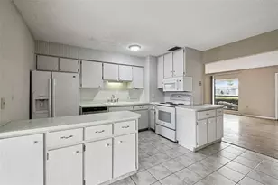 1803 Pineapple Palm Ct., Sun City Center, FL 33573 - Photo 25