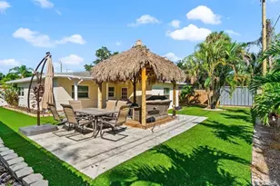 6750 W Flamingo Way S, Saint Petersburg, FL 33707 - Photo 5