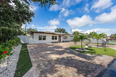 6750 W Flamingo Way S, Saint Petersburg, FL 33707 - Photo 3