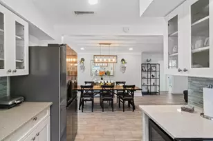 6750 W Flamingo Way S, Saint Petersburg, FL 33707 - Photo 11