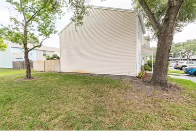 16175 Rambling Vine Drive E, Tampa, FL 33624 - Photo 35